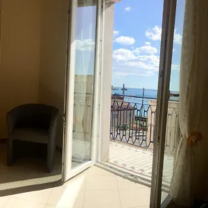 Holiday Rentals Apartamento Taormina